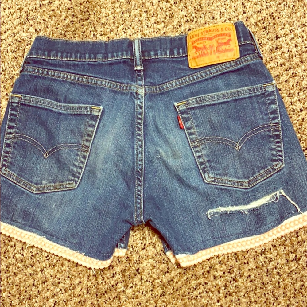 Levi’s 28 upcycled cutoff jean denim shorts butt rip Crocheted hem trim